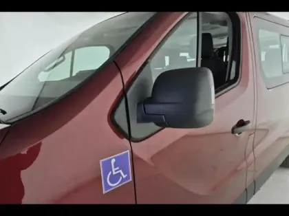 Photo 6 Renault Trafic  Combi L1 2.0 Blue dCi 150ch S&S Zen 8 places