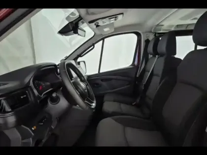 Photo 9 Renault Trafic  Combi L1 2.0 Blue dCi 150ch S&S Zen 8 places