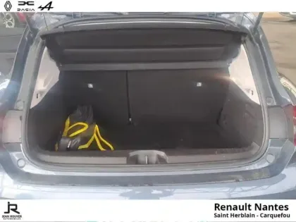 Photo 14 Renault Clio  1.6 E-Tech hybride 145ch Equilibre