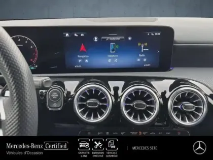 Photo 13 Mercedes Classe A  200 163ch AMG Line 7G-DCT