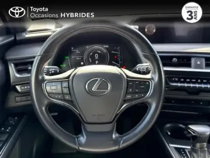 Photo 12 Lexus UX  250h 4WD Le MY19