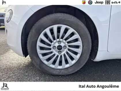 Photo 10 Fiat 500 Gén. II Ph1 MY22 Action 3