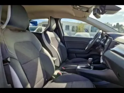 Photo 9 Renault Captur  1.6 E-Tech hybride 145ch Techno