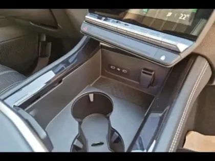 Photo 11 Renault Austral  1.2 E-Tech full hybrid 200ch Techno