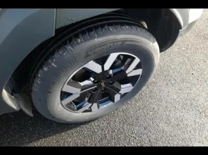 Photo 9 Dacia Duster  1.6 hybrid 140ch Extreme