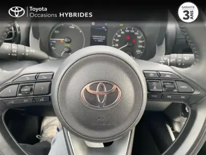 Photo 12 Toyota Yaris  116h Dynamic 5p MC24