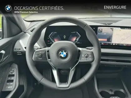 Photo 5 BMW Serie 1 Série 1 120A 170ch M Sport Design DKG7