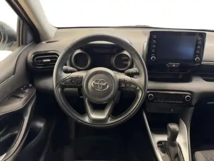 Photo 10 Toyota Yaris  116h Design 5p MY22