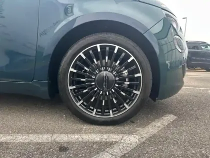 Photo 10 Fiat 500  e 118ch Icône Plus (Pack Style)