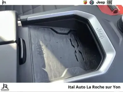 Photo 14 Jeep Compass  1.2 Turbo T3 145ch e-Hybrid Altitude BVR6