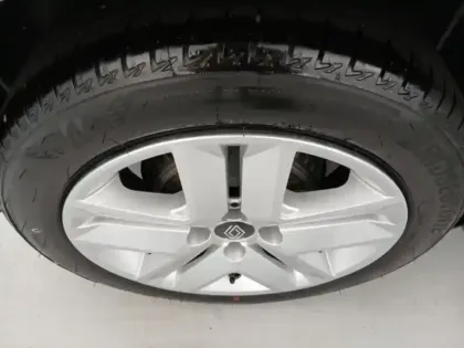 Photo 9 Renault Clio  1.5 Blue dCi 100ch Evolution - 24