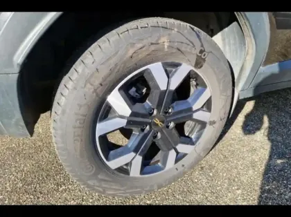 Photo 12 Dacia Duster  1.6 hybrid 140ch Extreme