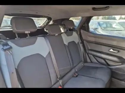 Photo 10 Dacia Duster  1.6 hybrid 140ch Extreme