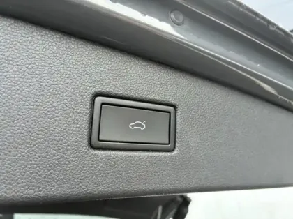 Photo 6 Volkswagen Tiguan Gén. II Ph2 R-Line 5