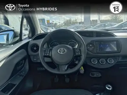 Photo 8 Toyota Yaris  70 VVT-i France Connect 5p RC19