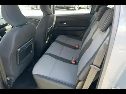 Photo 10 Dacia Jogger  1.6 hybrid 140ch Extreme 7 places -24