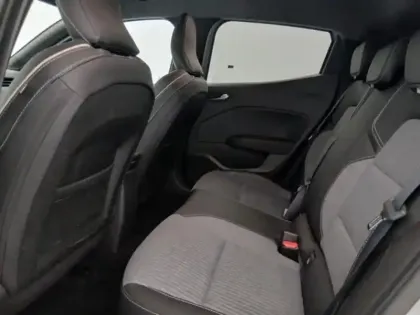 Photo 14 Renault Clio  1.6 E-Tech 145ch full hybrid Techno - 24