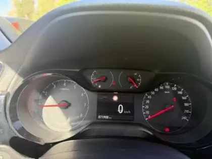 Photo 14 Opel Corsa Gén. VI Ph1 Edition 5