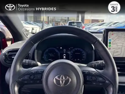 Photo 12 Toyota Yaris  116h Collection Pack Techno + 5p MC24