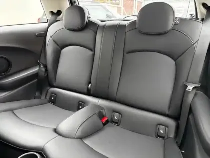 Photo 7 Mini Mini  Cooper 136ch Edition Premium Plus BVA7