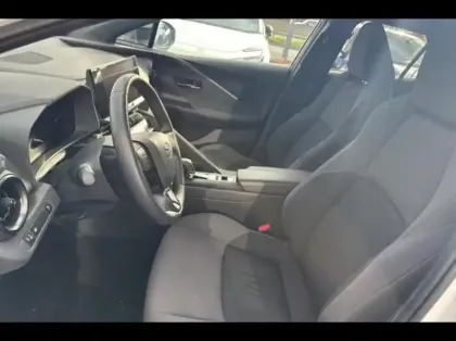 Photo 9 Toyota C-HR  1.8 Hybride 140ch Design NG23