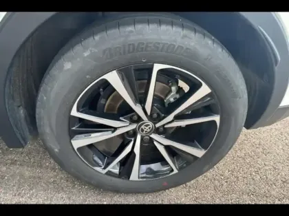 Photo 12 Toyota C-HR  1.8 Hybride 140ch Design NG23