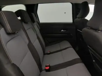 Photo 14 Dacia Jogger  1.6 hybrid 140ch Extreme 7 places -24