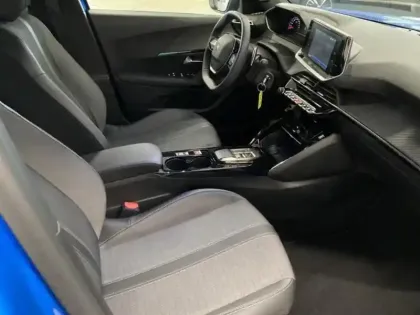 Photo 13 Peugeot 2008  1.2 PureTech 130ch S&S Allure EAT8