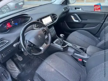 Photo 14 Peugeot 308  1.5 BlueHDi 130ch S&S Active Pack