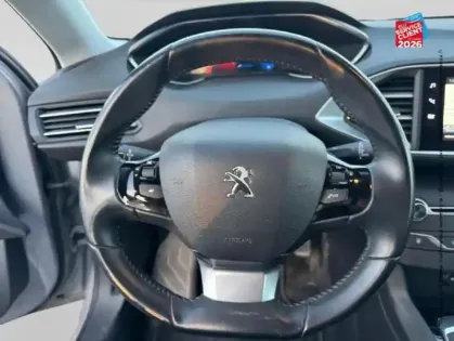 Photo 11 Peugeot 308  1.5 BlueHDi 130ch S&S Active Pack