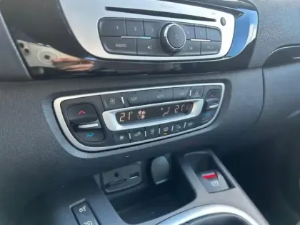 Photo 14 Renault Scenic  1.5 dCi 110ch energy Zen