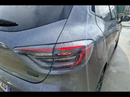 Photo 13 Renault Clio  1.6 E-Tech 145ch full hybrid esprit Alpine - 24