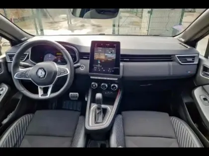 Photo 8 Renault Clio  1.6 E-Tech 145ch full hybrid esprit Alpine - 24