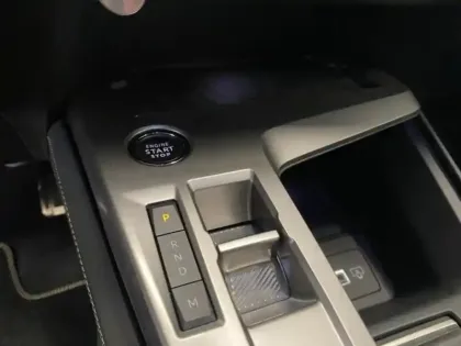 Photo 14 Peugeot 308  SW 1.2 Hybrid 145ch GT e-DCS6