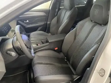 Photo 5 Peugeot 308  SW 1.2 Hybrid 145ch GT e-DCS6