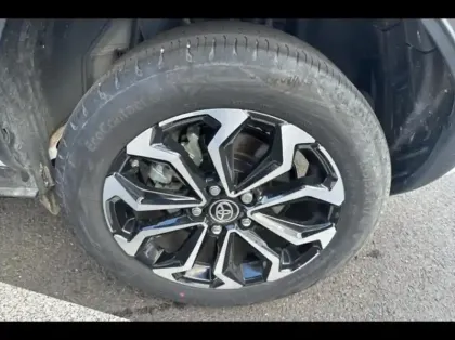 Photo 12 Toyota Yaris Gén. I Ph1 NG Design 5