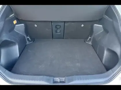 Photo 8 Toyota Yaris Gén. I Ph1 NG Design 5