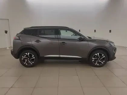 Photo 32 Peugeot 2008  PureTech 130 S&S EAT8
