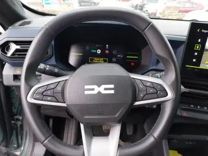 Photo 61 Dacia Duster  Hybrid 140