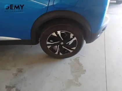 Photo 10 Peugeot 2008  PureTech 130 S&S EAT8