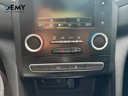 Photo 15 Renault Megane Mégane IV Estate Blue dCi 115