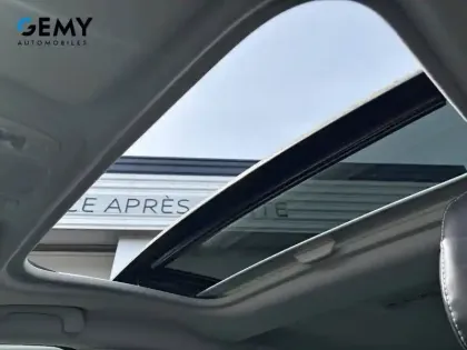 Photo 23 Renault Megane Mégane IV Estate Blue dCi 115