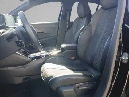 Photo 10 Peugeot 208  Electrique 50 kWh 136ch