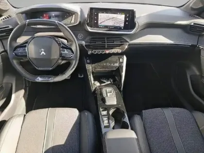 Photo 7 Peugeot 208  Electrique 50 kWh 136ch