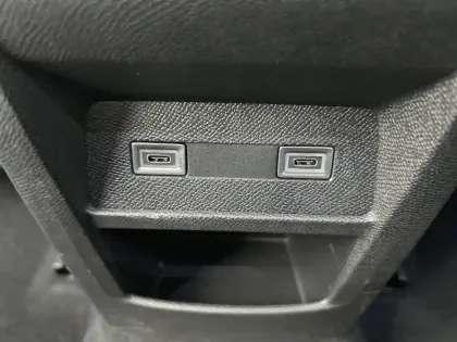 Photo 18 Peugeot 308  SW Hybrid 145 e-DCS6