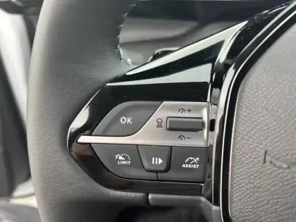 Photo 20 Peugeot 308  SW Hybrid 145 e-DCS6