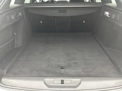 Photo 5 Peugeot 308  SW Hybrid 145 e-DCS6