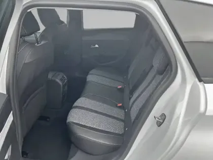 Photo 11 Peugeot 308  SW Hybrid 145 e-DCS6