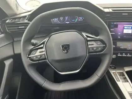 Photo 8 Peugeot 308  SW Hybrid 145 e-DCS6