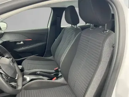 Photo 10 Peugeot 208  PureTech 75 S&S BVM5